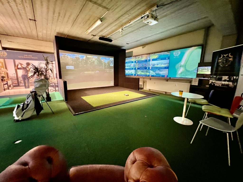 Indoor golf in winter